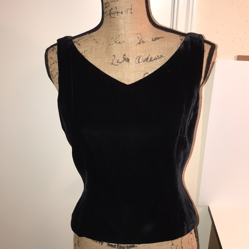 Vintage Anne Taylor black velvet sleeveless top size 6 NWT